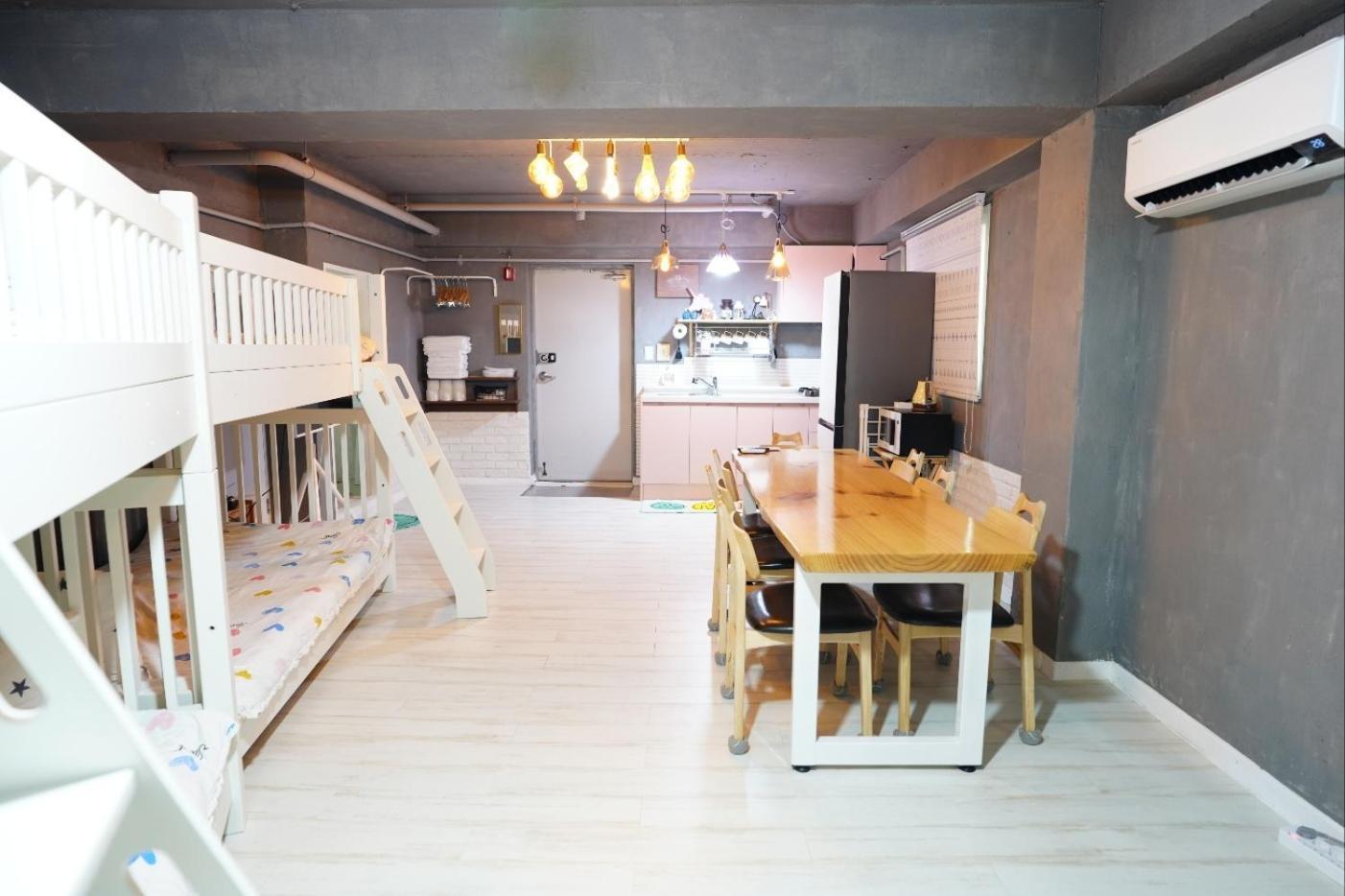 Unicorn Aparthotel 2*