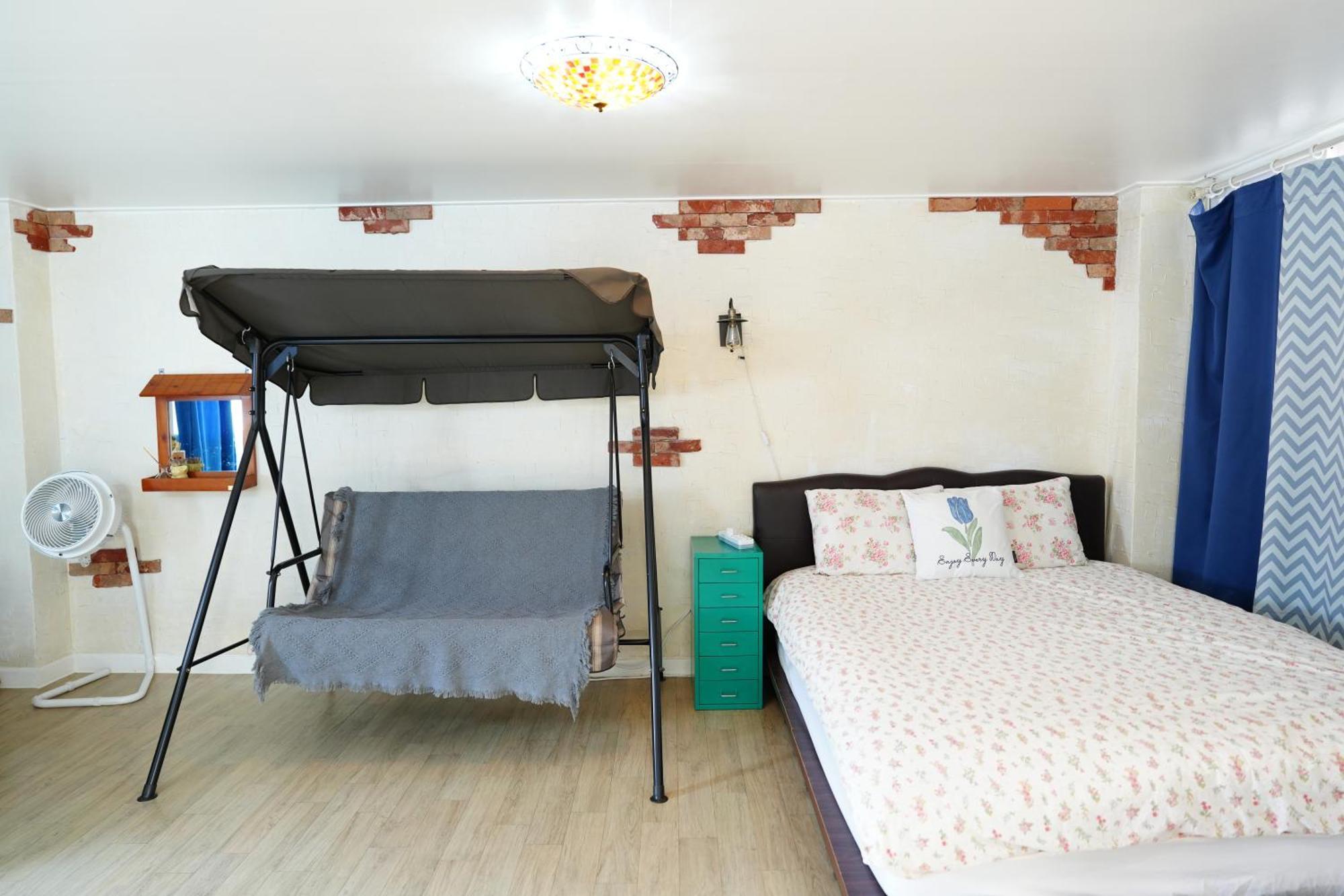 Unicorn Aparthotel
