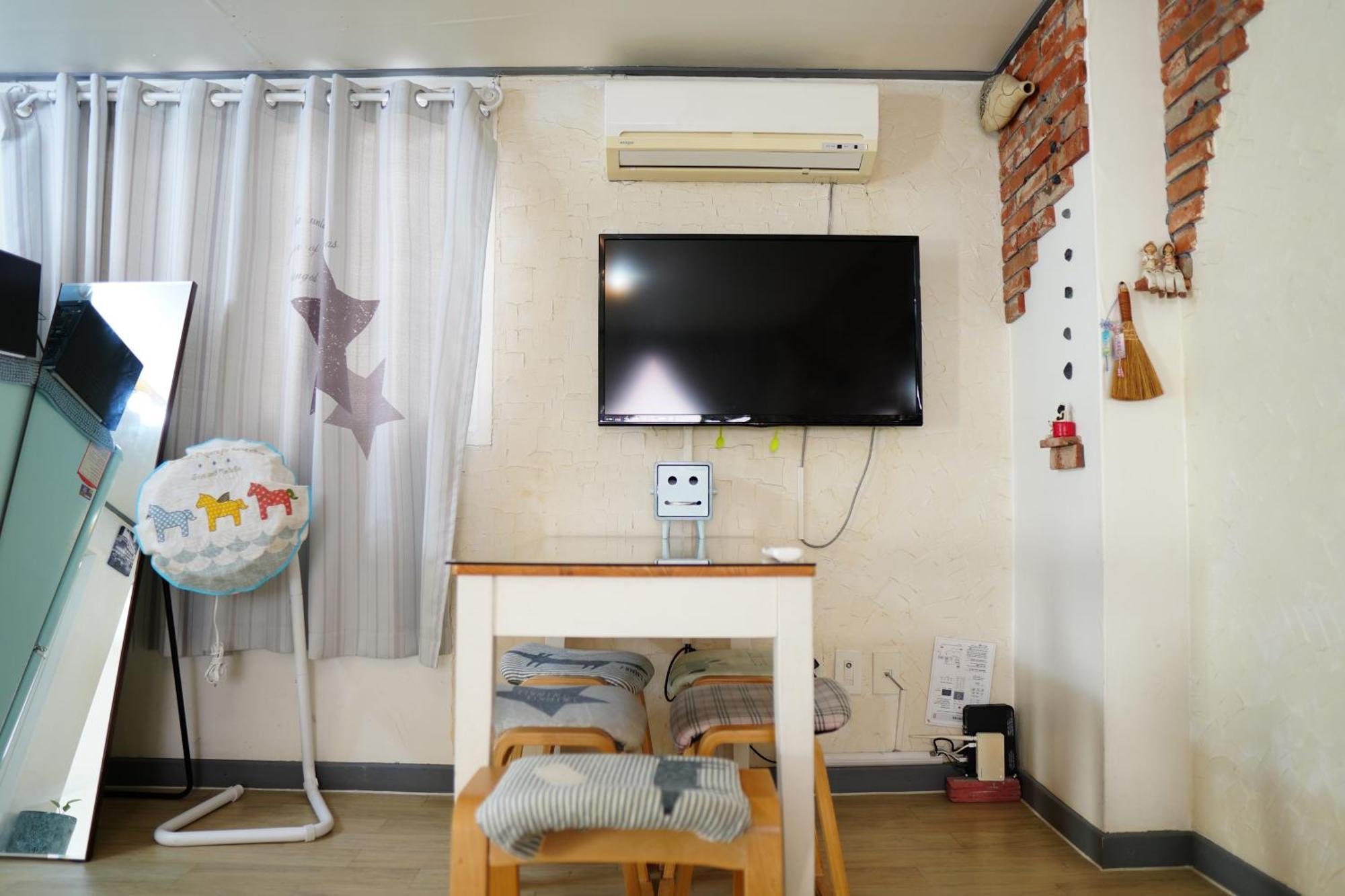 Unicorn Aparthotel